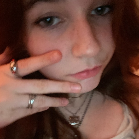 Meet your Posher, Kate - Picture 6 of 7